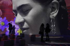 La primera biografía inmersiva centrada en la vida de la mexicana Frida Kahlo explora en el Centro Ideal de Barcelona. EFE/Andreu Dalmau