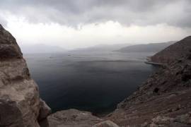 Un aliado de EU propone colaborar con Irán para cobrar peaje en el estrecho de Ormuz