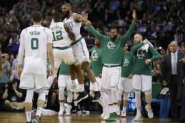 Ni los 42 puntos anotados por LeBron evitaron que Celtics sumara su segundo triunfo en la serie de la Final del Este en la NBA