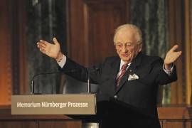 Benjamin Ferencz, abogado estadounidense nacido en Rumania y fiscal jefe de los juicios por crímenes de guerra de Nuremberg, en Alemania, el domingo 21 de noviembre de 2010.