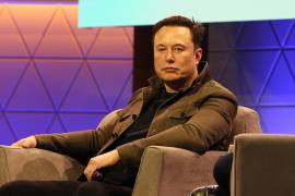 Elon Musk está defendiendo su reducción masiva de costos en Twitter como necesaria para que la plataforma de redes sociales sobreviva el próximo año.