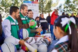 Autoridades estatales y municipales encabezaron el arranque del programa “En tu escuela tú eliges” en la colonia Santa Fe.