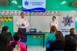 Durante las jornadas se instaló un módulo de orientación y se entregaron violentómetros como herramienta para prevenir la violencia en el hogar.