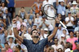 Djokovic avanzó; Sharapova se quedó en el camino