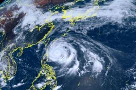 Se ve el tifón Mawar acercándose a las provincias del norte de Filipinas el 29 de mayo de 2023.