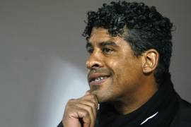 El neerlandés Frank Rijkaard tuvo un paso exitoso por el FC Barcelona y ahora pudiera llegar al banquillo de las Chivas.