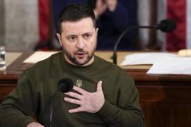 Zelensky dio el paso sin precedentes de escribir a la Casa Blanca y al Congreso solicitando ayuda.