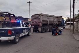 El atropellamiento ocurrió en el cruce de Múzquiz y Venustiano Carranza, a la altura de Soriana. La mujer sufrió la amputación de algunos dedos del pie derecho, informó el Mando Coordinado.
