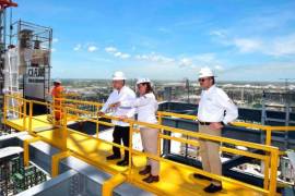 No sólo el huachicol en su modalidad de robo de combustible, sino también la evasión de impuestos por el contrabando de hidrocarburo es parte del escándalo que sacudió en las últimas semanas a la Secretaría de Marina (Semar).