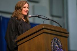 Amy Coney Barrett está cerca llegar a la Corte Suprema tras la muerte de la jueza Ruth Bader Ginsburg