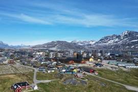 Dinamarca, aliado de Estados Unidos en la OTAN, y Groenlandia han dicho que la isla no está a la venta y han condenado los informes que indican que Estados Unidos está reuniendo inteligencia allí.