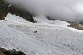 Hallan restos de alpinista alemán congelado en 1987