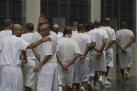 La fiscalía salvadoreña ha presentado autopsias, análisis balísticos y testimonios de testigos como prueba, y ha solicitado al juez que imponga la pena máxima de prisión por cada delito.