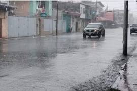 El Servicio Meteorológico Nacional pronostica fuertes lluvias y vientos en varios municipios de Coahuila.