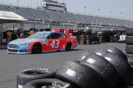 La NASCAR ya calienta los motores para reiniciar su serie el 30 de mayo