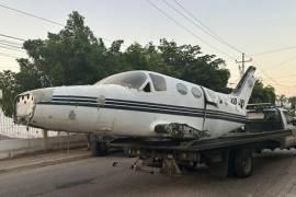 Imágenes compartidas por las autoridades muestran sólo el fuselaje de la aeronave que no tiene las alas, timones ni estabilizadores horizontales ni verticales