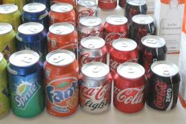 Cámaras empresariales pidieron ayer a los diputados frenar el Impuesto Especial sobre Producción y Servicios (IEPS) a bebidas azucaradas y al tabaco.