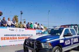 El alcalde Tomás Gutiérrez da el banderazo de inicio del Operativo de Semana Santa 2025 en Ramos Arizpe.