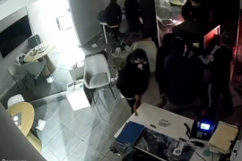 Video grabación de la cámara de seguridad de la Notaría 160 que fue robada en Monterrey.