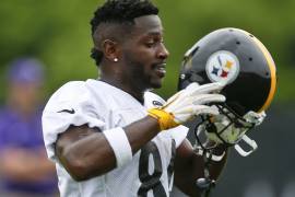 Brown aconseja a Le'Veon Bell volver a las prácticas