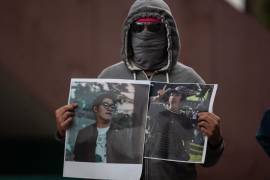 Familiares de Miguel Ángel Rojas protestan frente Tribunal Superior de Justicia de la CDMX para exigir que se lleve de manera justa el proceso por su fallecimiento hace más de un año durante Axe Ceremonia.
