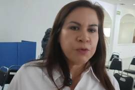 La coordinadora regional, Brenda Martínez, reconoció el esfuerzo de quienes deben combinar estudio, trabajo y responsabilidades familiares.