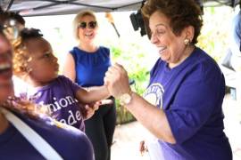 La demócrata Donna Shalala se convirtió en la primera cubana-estadounidense elegida al Congreso de Estados Unidos