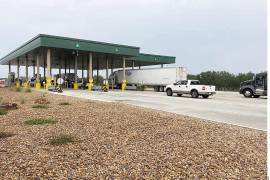 Luke David Brader y su esposa, Susan Jordan Brader de 74 años, viajaron desde la frontera con México a bordo de una camioneta Dodge Ram 2500 que jalaba un remolque.