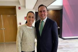 El gobernador Manolo Jiménez se reunió con la virtual presidenta electa en la Ciudad de México junto a otros gobernadores del norte del país.