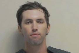 Tyler Robinson fue arrestado el jueves por la noche cerca de St. George, la comunidad del sur de Utah donde creció. FOTO: