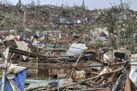 El ciclón Chido arrasó Mayotte durante la noche, según Meteo-France, con vientos de más de 200 km/h.