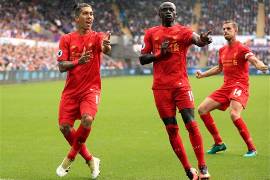 Liverpool no da marcha atrás a la lucha por la Premier League