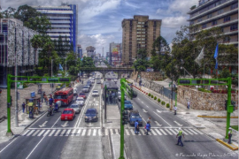 Leyenda: Séptima Avenida, Ciudad de Guatemala (Fernando Reyes Palencia, Flikr)