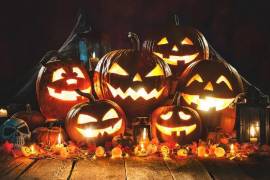 De la Peña señaló que esta celebración funciona como un recordatorio simbólico de la dualidad humana y la seguridad cíclica de la vida.