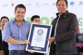 Jalisco rompe récord Guinness al preparar 2 mil 980 kilogramos de guacamole (VIDEOS)