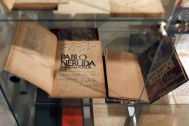 Mayor colección privada de Neruda está a la venta en Barcelona