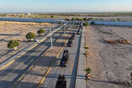 El traslado de internos se realizó bajo resguardo de corporaciones estatales y federales. Personal de Derechos Humanos verificó el cumplimiento de protocolos.