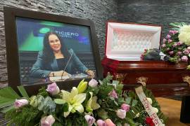 La periodista Lourdes Maldonado fue velada por sus amigos y familiares. Maldonado fue asesinada hace unos días, lo que causó la indignación del gremio periodístico en todo el país. Cuartoscuro/Omar Martínez