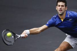 Djokovic vuelve a caer, Federer cumple en la Laver Cup