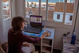 En muchos países de ingresos altos, cerca de una cuarta parte de los días laborables remunerados se completan ahora haciendo teletrabajo, frente al 3.5 % antes de 2020.