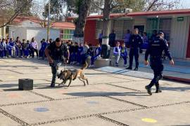 La Unidad de Proximidad Social realizó demostración en la Escuela Primaria “Eufrasio Sandoval”, para fomentar valores cívicos y seguridad