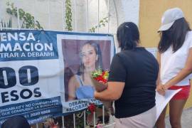 La ceremonia se realizó en el exterior del Motel Nueva Castilla en donde fue localizado el cuerpo de Debanhi Susana Escobar Bazaldúa