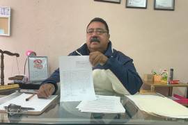 Martín García Salinas ofreció una conferencia de prensa para hacer público el presunto laudo que requiere al Instituto Electoral de Coahuila el pago de una indemnización laboral.