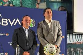 Francisco Iturbide fue respaldado por unanimidad por los 18 clubes para dirigir la nueva etapa institucional de la Liga MX.
