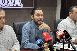 El alcalde de Monclova, Carlos Villarreal Pérez, informó que el adeudo predial de AHMSA está ligado a su proceso de concurso mercantil y deberá resolverse con los nuevos dueños de la empresa.