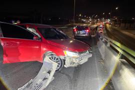 Elementos de Tránsito Municipal detuvieron al responsable tras intentar huir del lugar, asegurando que se cumpliera con el procedimiento legal correspondiente.