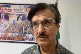 Humberto Prado, presidente de la CMIC Monclova, pidió esperar antes de descartar la propuesta de Arturo Domínguez para adquirir AHMSA.