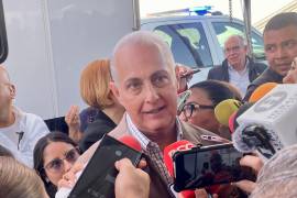 El alcalde Román Alberto Cepeda anunció un aumento salarial de mil pesos mensuales para los elementos de la Policía Municipal.