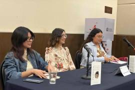 ‘Abrazar la parte que más me avergüenza me llevó a lo más luminoso’, Eugenia Flores Soria rompe con la violencia de lo romántico en nuevo libro