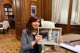 El atentado tuvo lugar cuando firmaba libros en Recoleta, barrio de Buenos Aires, donde Fernández tiene su domicilio.